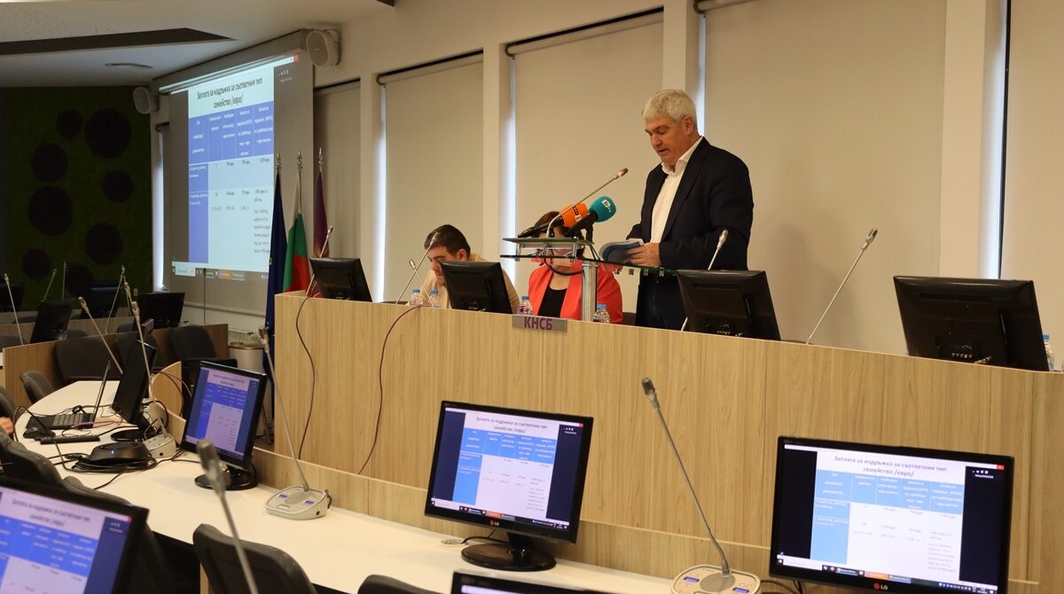 1562 лв. е нетната заплата за издръжка към декември, за година храните поскъпват с 6,9%